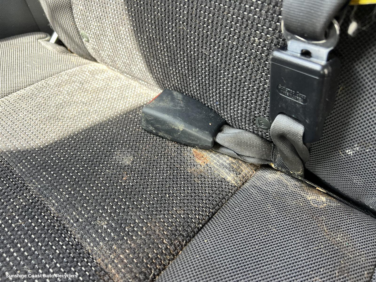 2005-2010 Kia Sportage Seatbelt Stalk