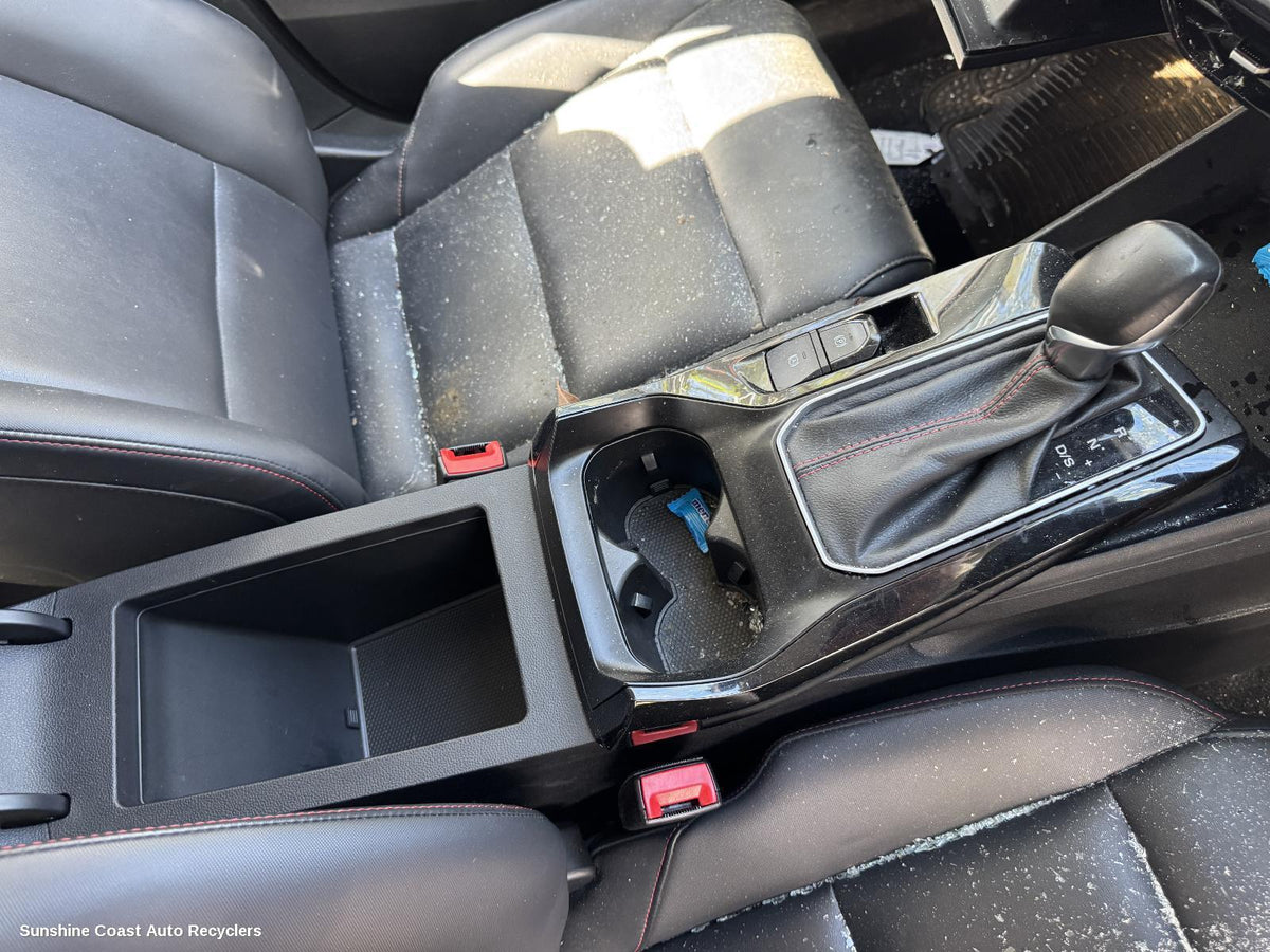 2023-2026 Mg Mg5 Console