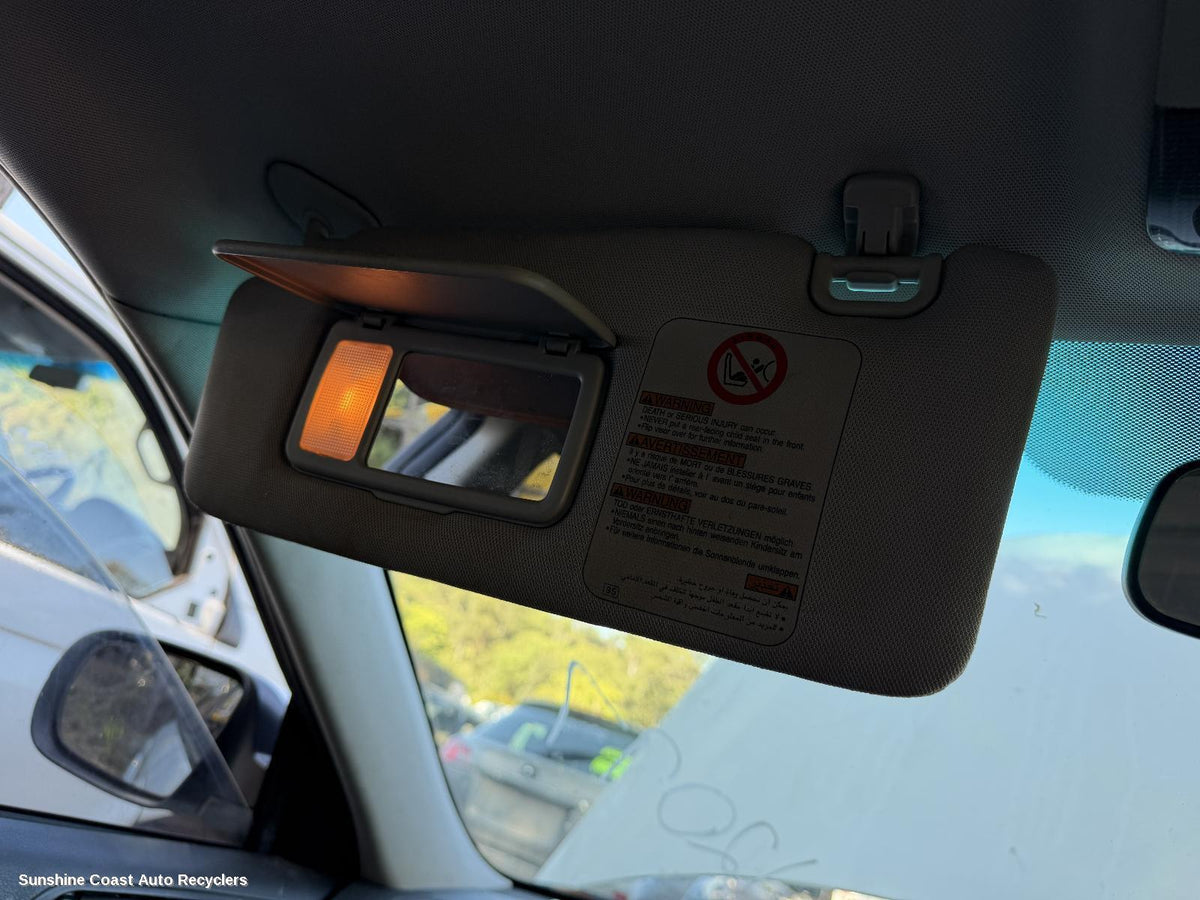 2003-2009 Subaru Outback Sunvisor
