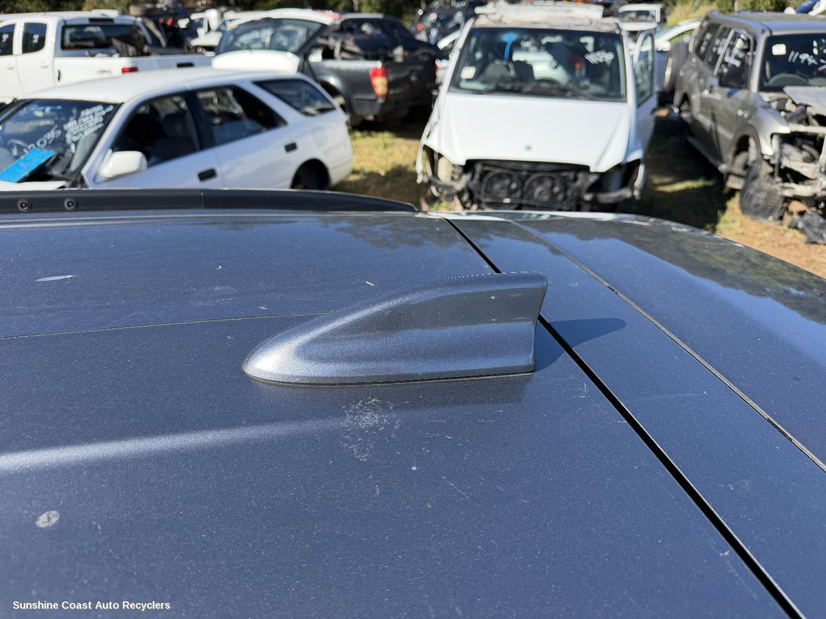 2017-2026 Mitsubishi Eclipse Cross Antenna