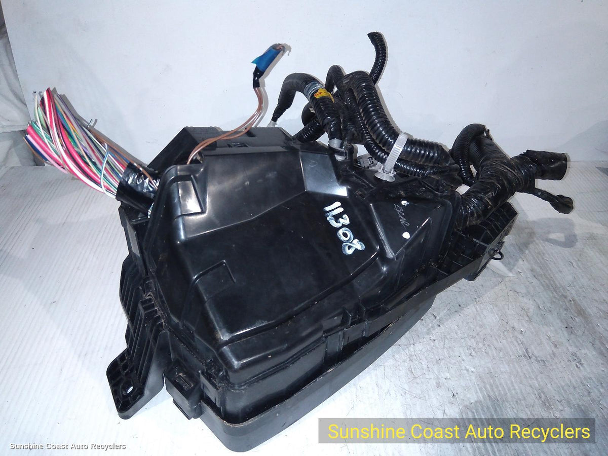 2016-2023 Mazda Cx9 Fuse Box