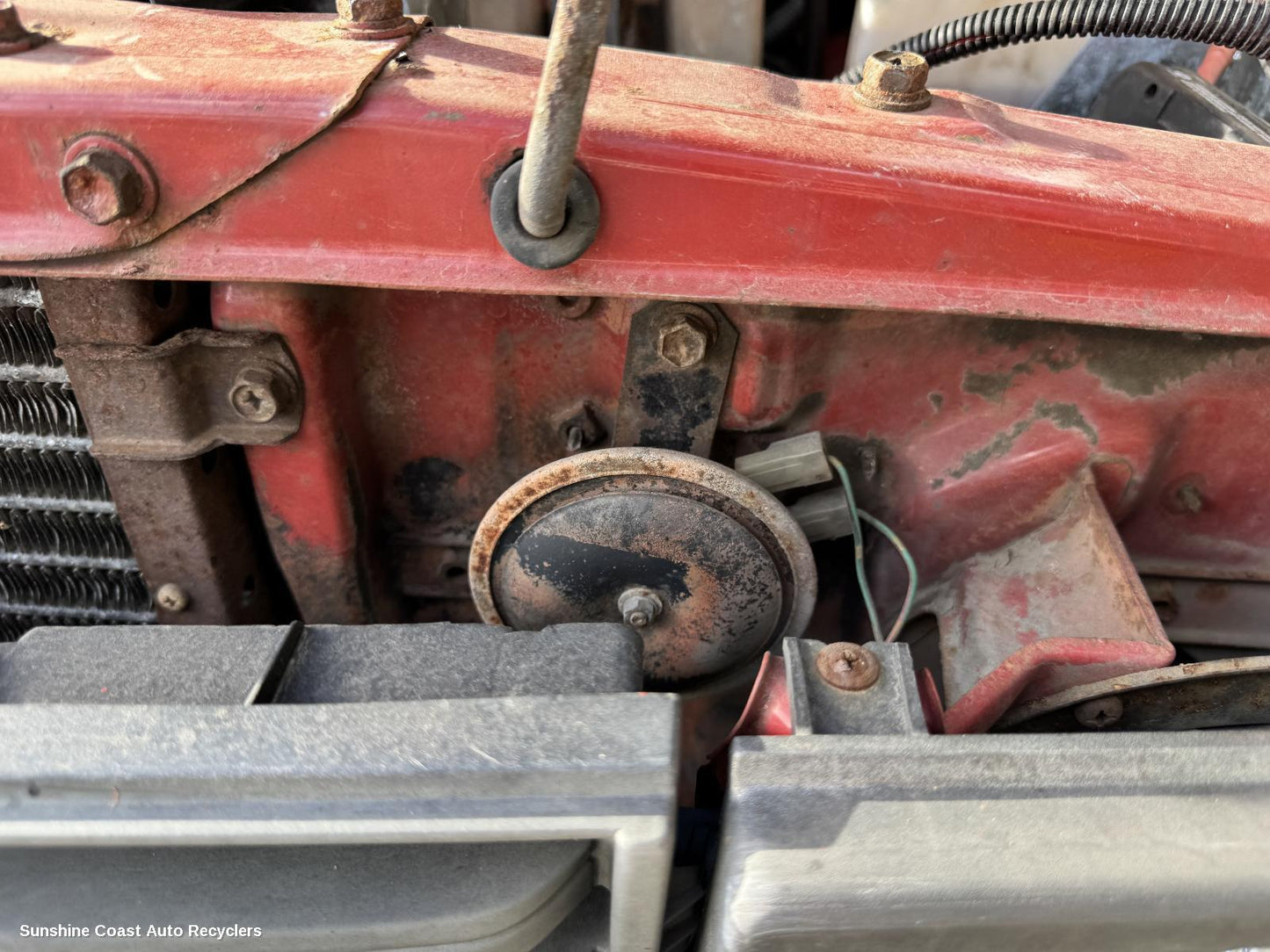 1984 Toyota Landcruiser Horn