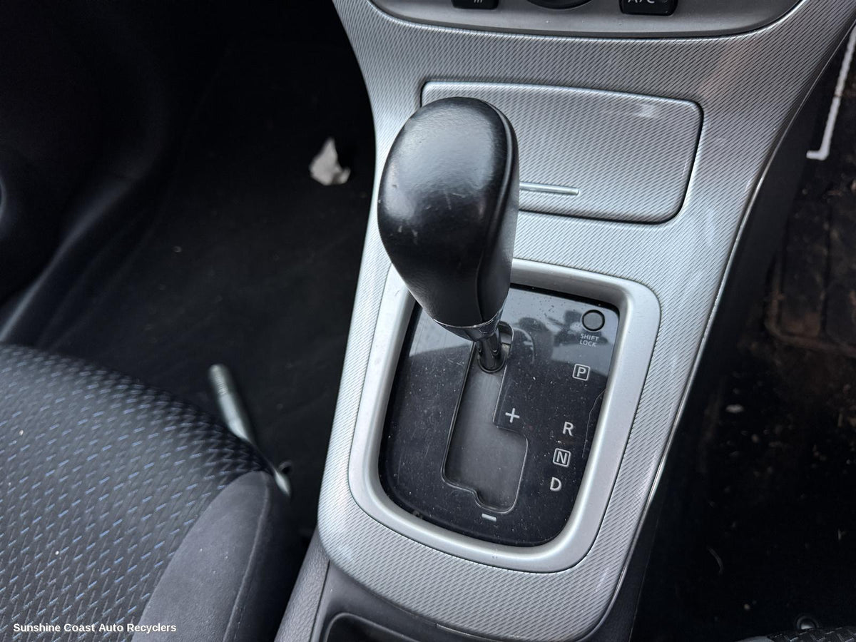 2012-2017 Nissan Pulsar Gear Stick Shifter