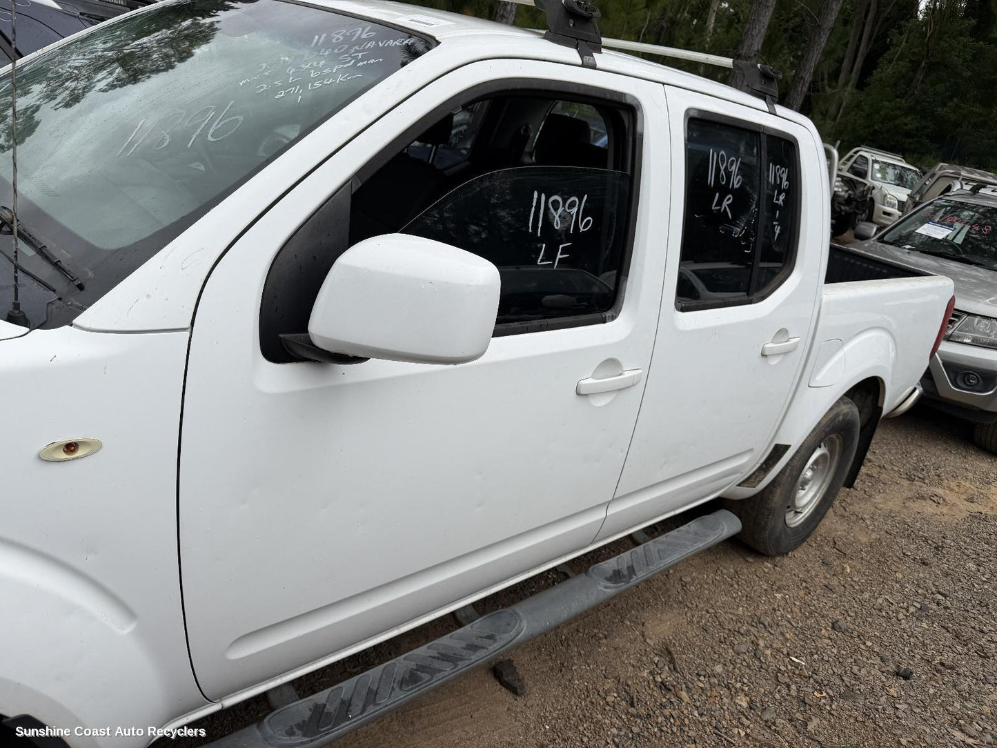 2011 Nissan Navara Door Handle