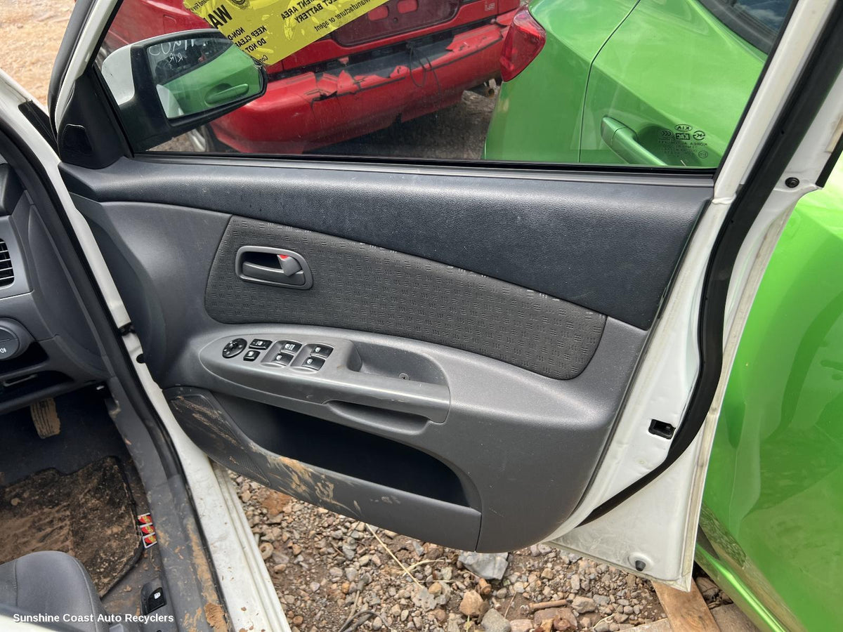 2005-2006 Kia Rio Door Trim
