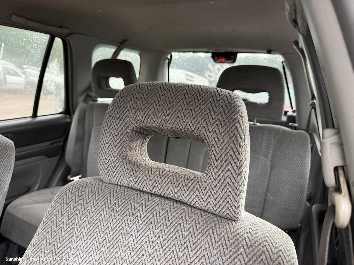 1995-2001 Honda Crv Headrest