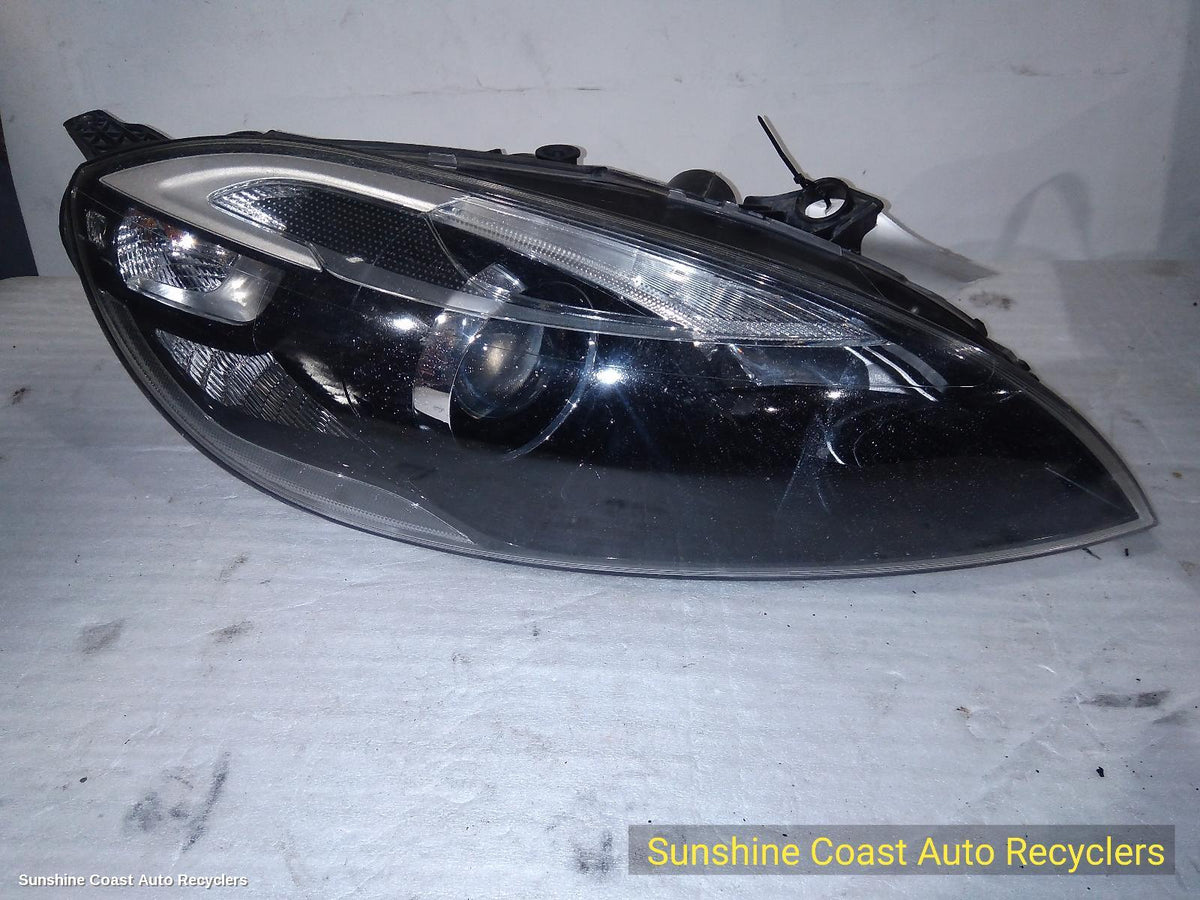 2013-2019 Volvo S40 Right Headlamp