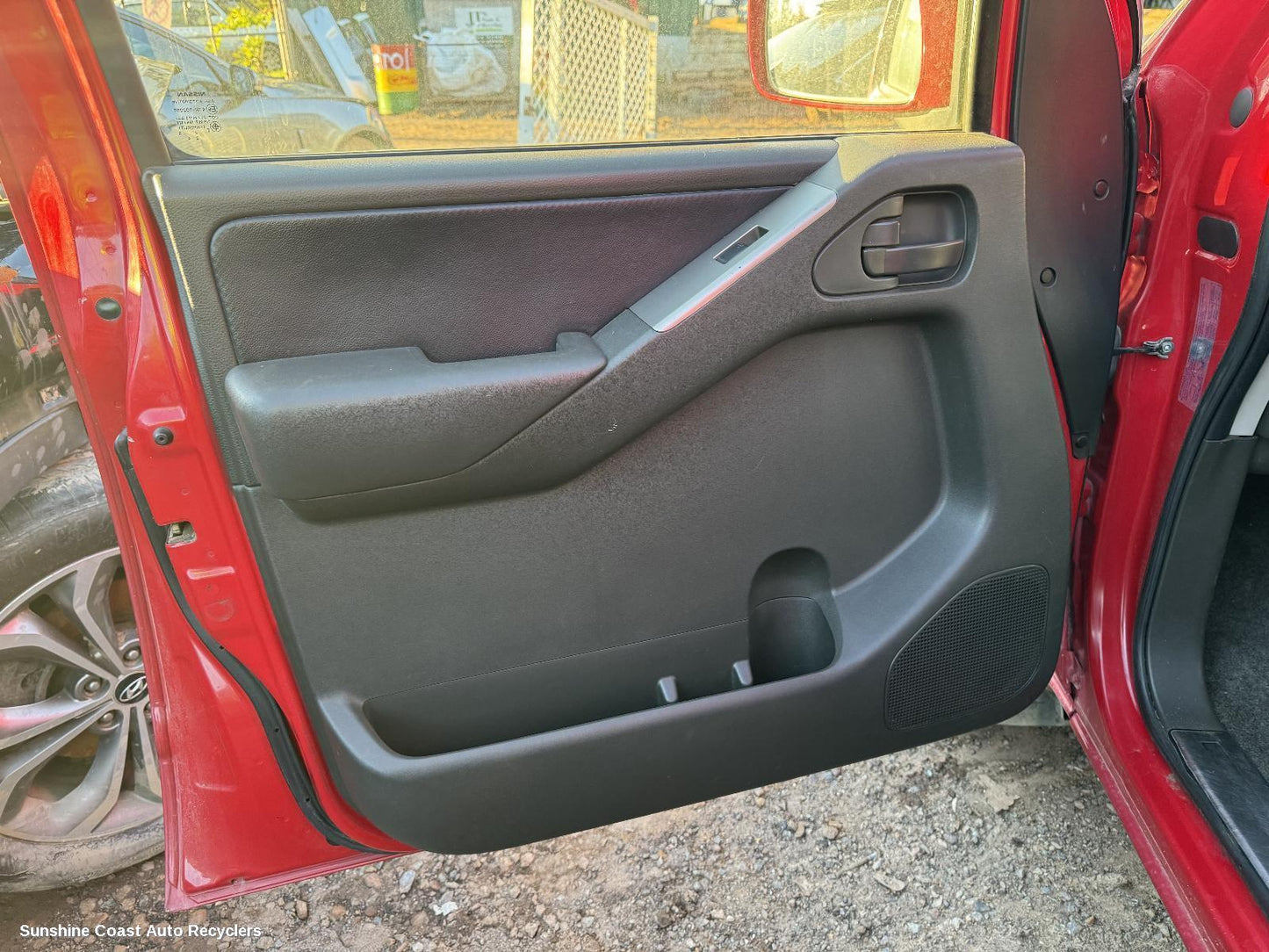 2005-2015 Nissan Navara Door Trim
