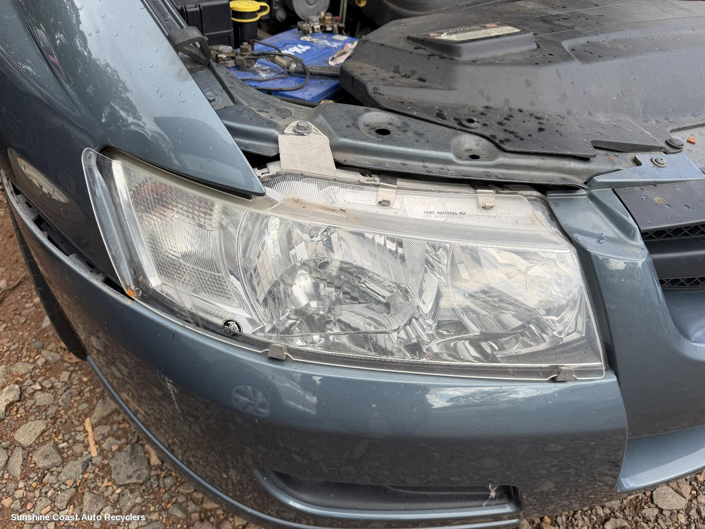 2004-2007 Holden Commodore Right Headlamp