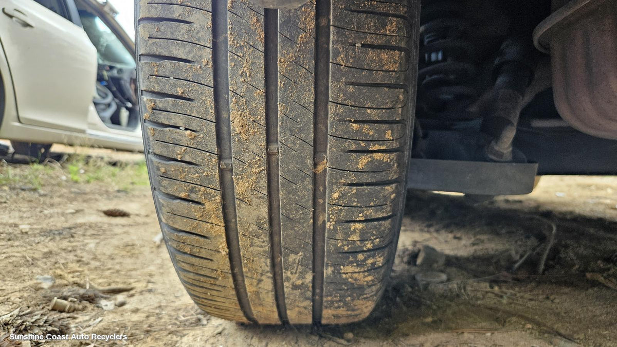 2010-2016 Renault Megane Tyre