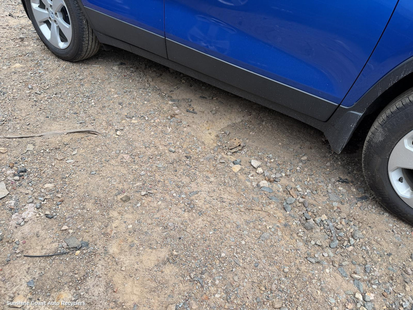 2016 Holden Trax Side Step Skirt