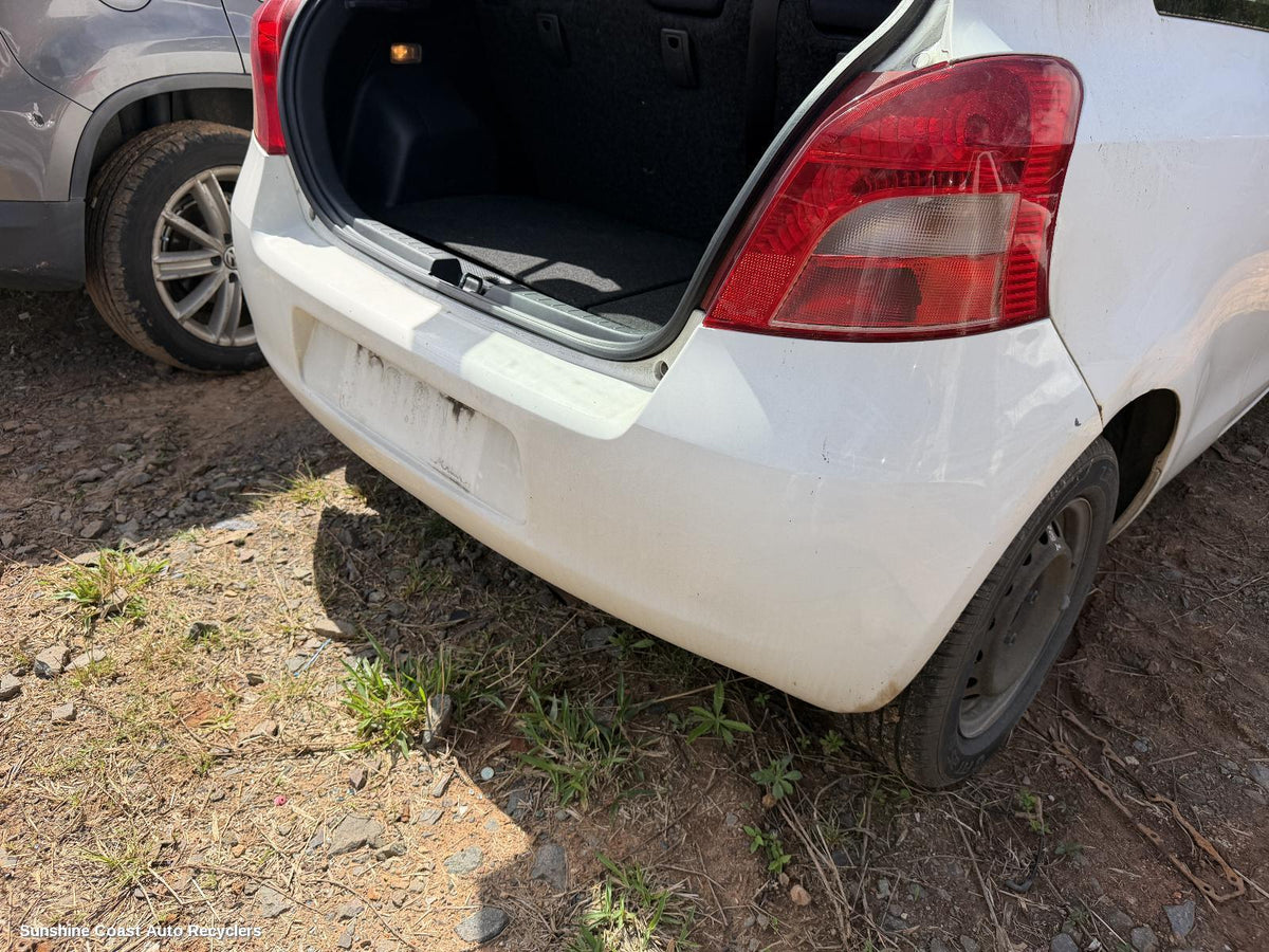 2005-2008 Toyota Yaris Right Taillight