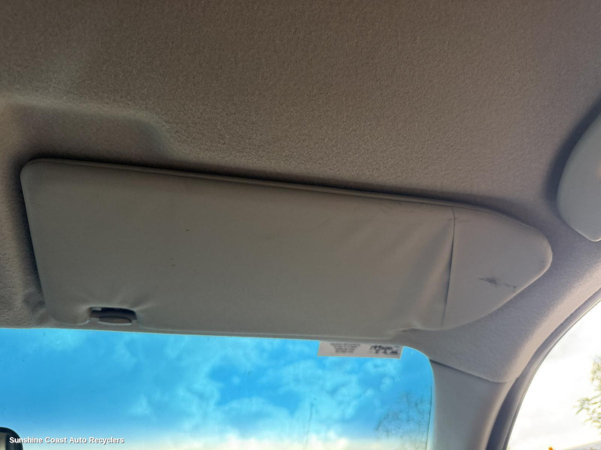 2005-2015 Nissan Navara Sunvisor