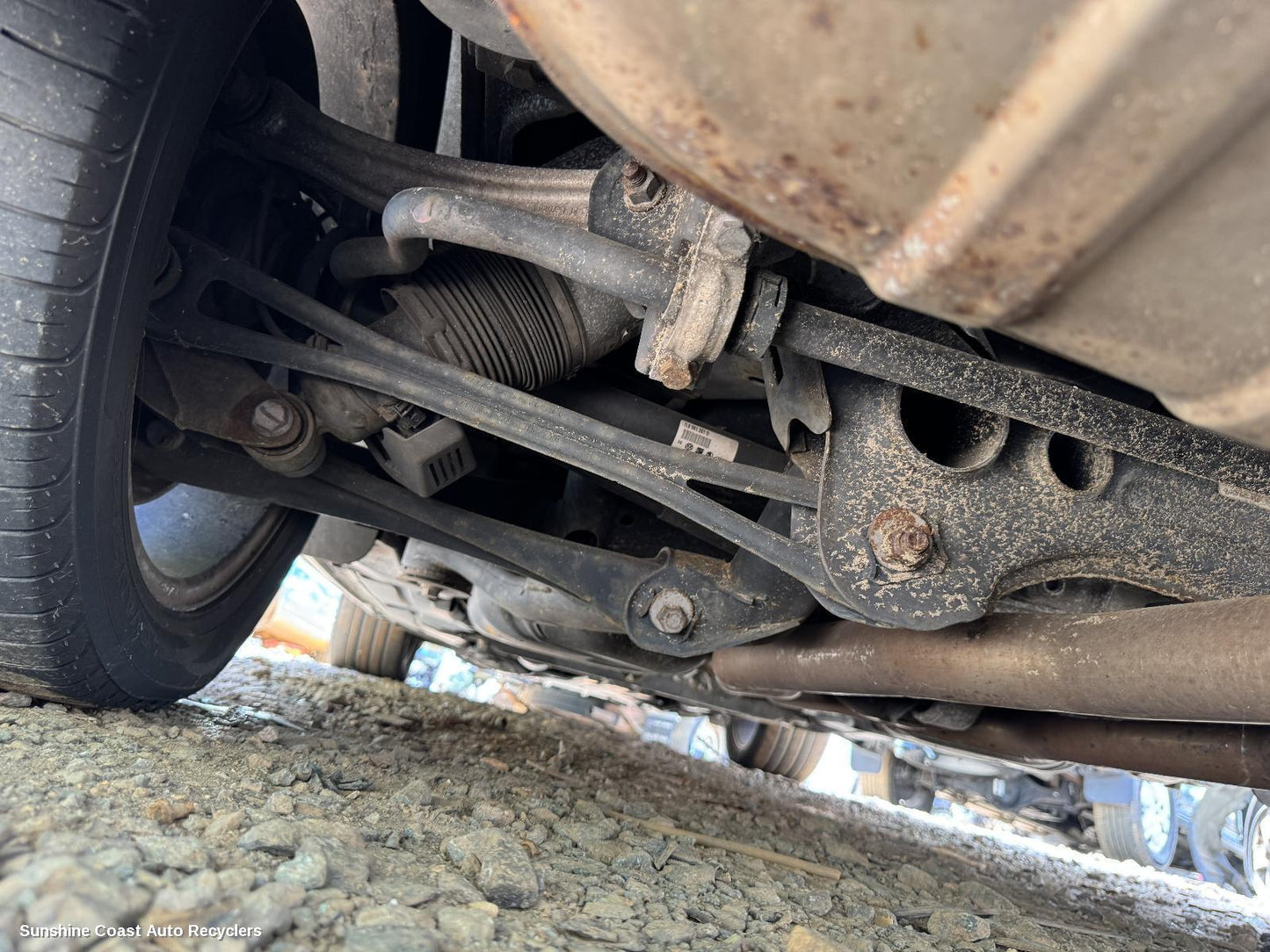 2010 Audi Q7 Left Rear Trailing Arm