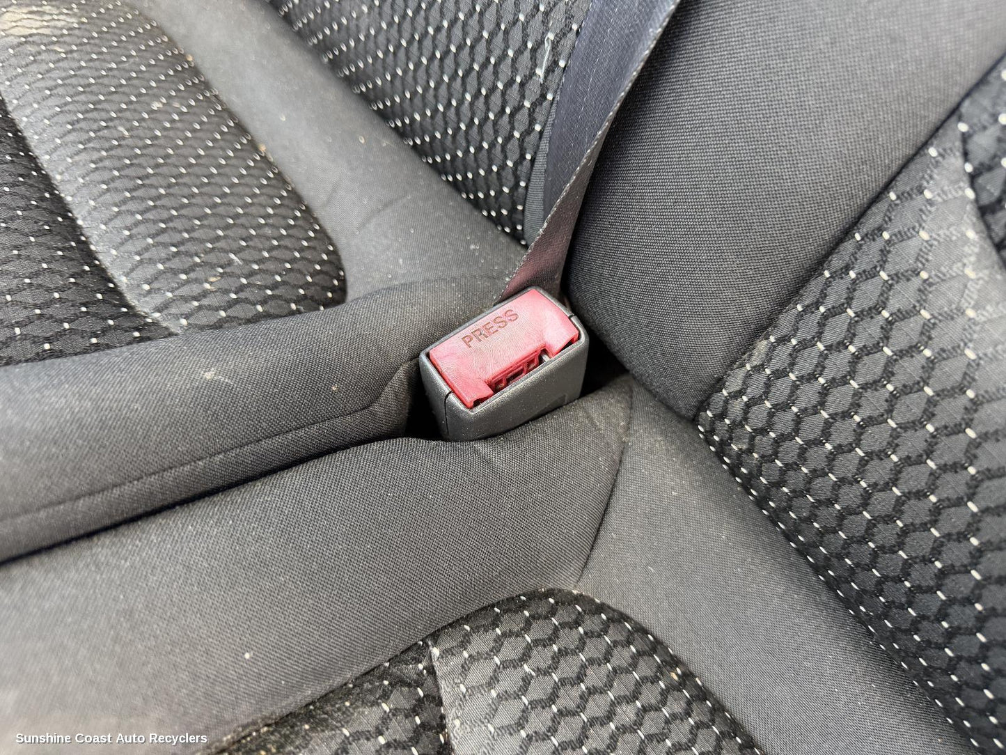 2020-2026 Ldv Deliver 9 Seatbelt Stalk