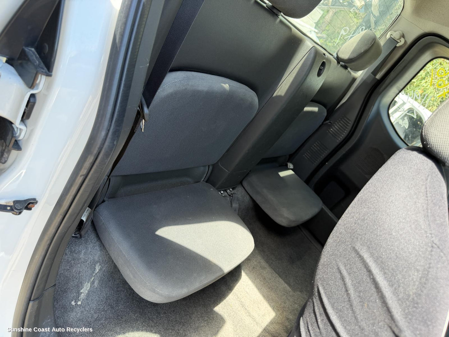2005-2015 Nissan Navara 2nd Seat  Rear Seat