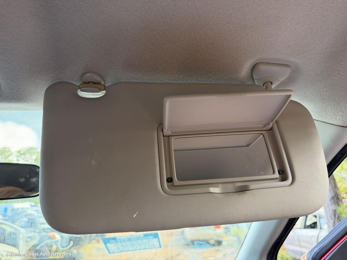 2013-2016 Nissan Pulsar Sunvisor
