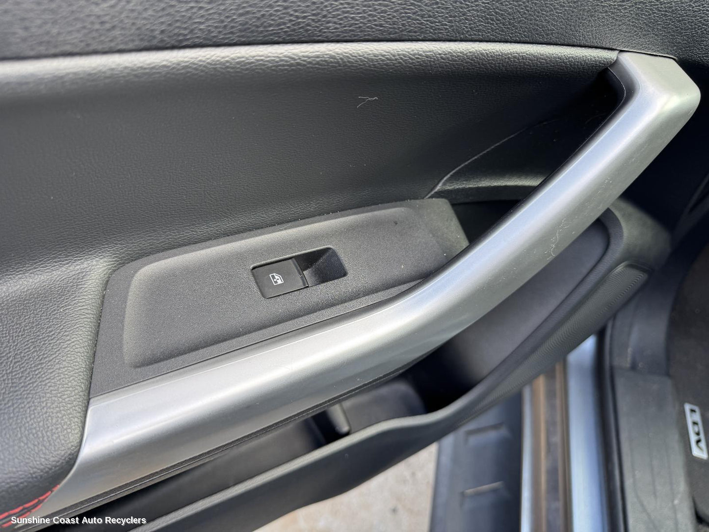 2022 Ldv T60 Pwr Dr Wind Switch