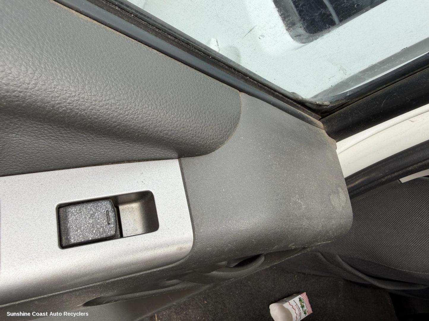 2011 Nissan Navara Pwr Dr Wind Switch