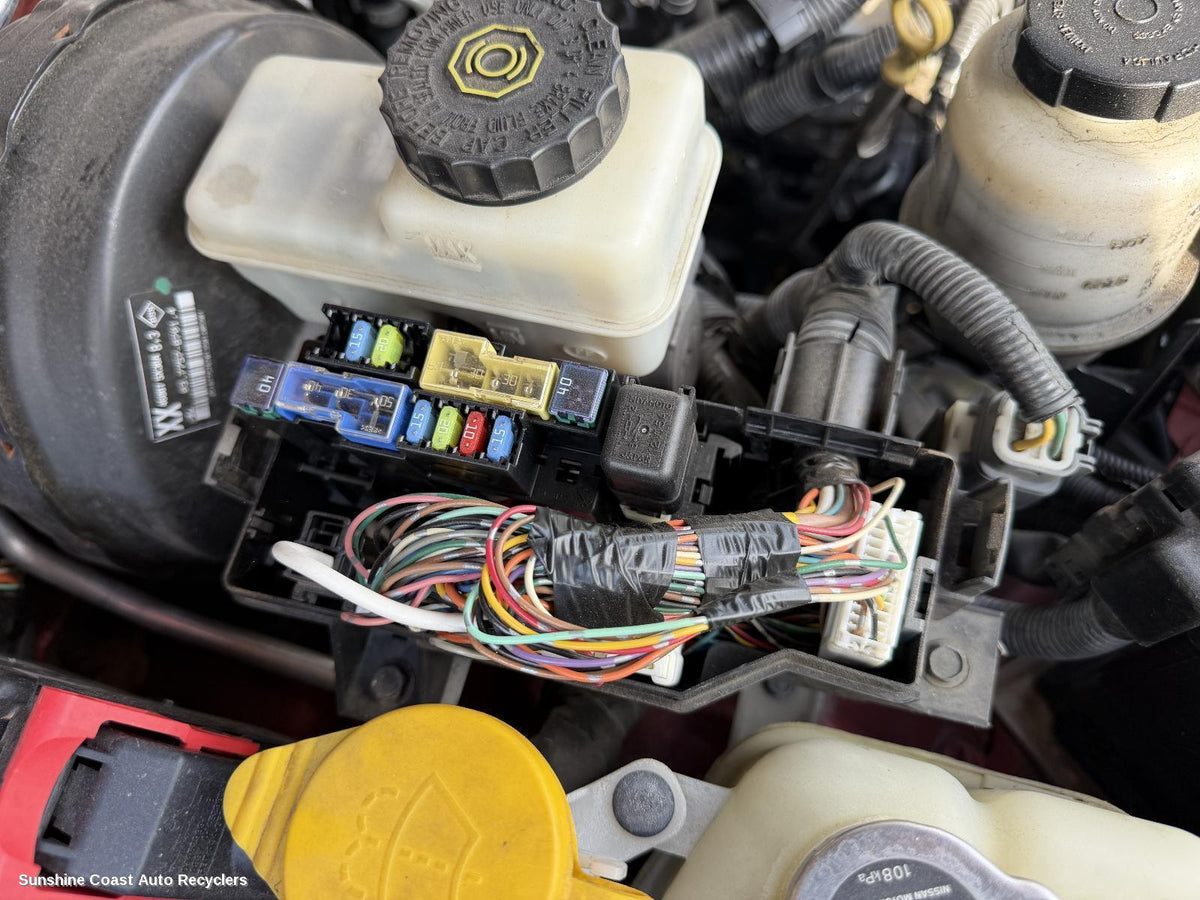 2005-2015 Nissan Navara Fuse Box