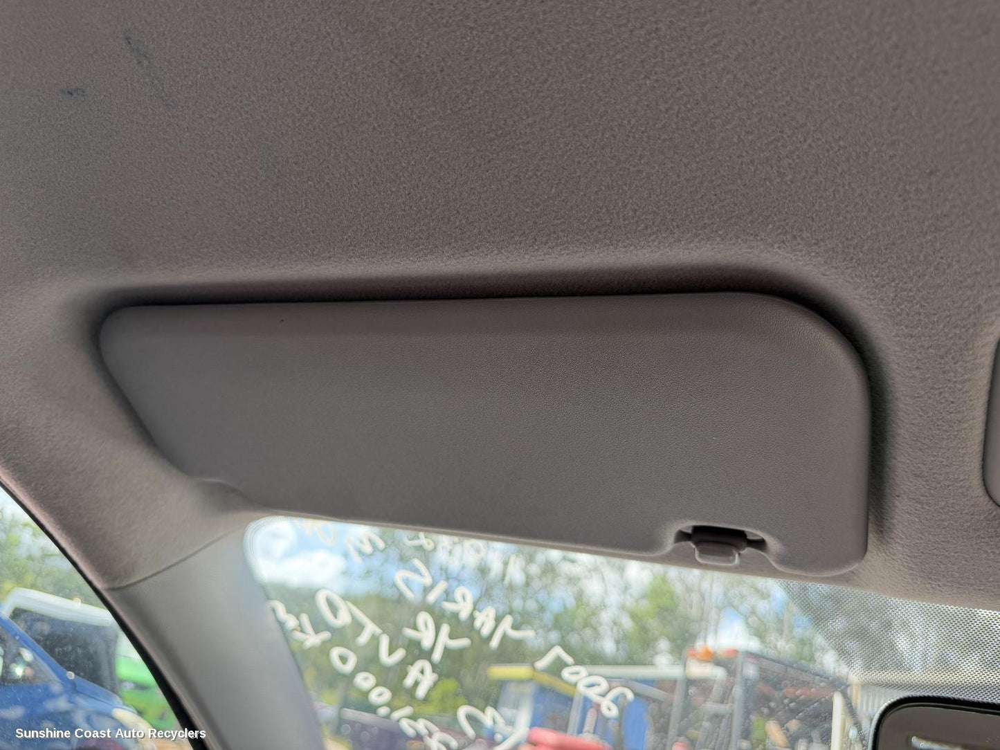 2005-2016 Toyota Yaris Sunvisor