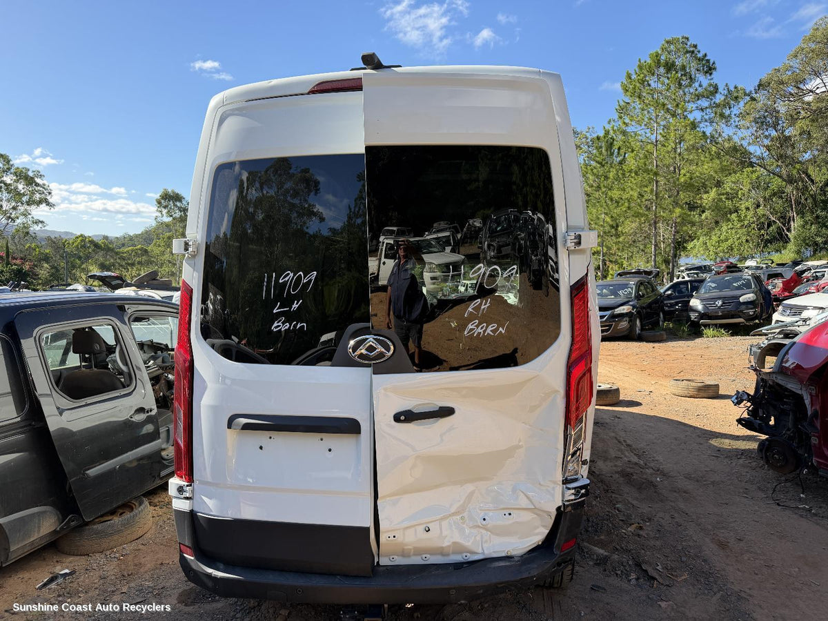 2020-2026 Ldv Deliver 9 Rear Tailgate Glass