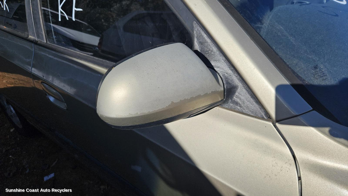 2000-2003 Hyundai Elantra Right Door Mirror