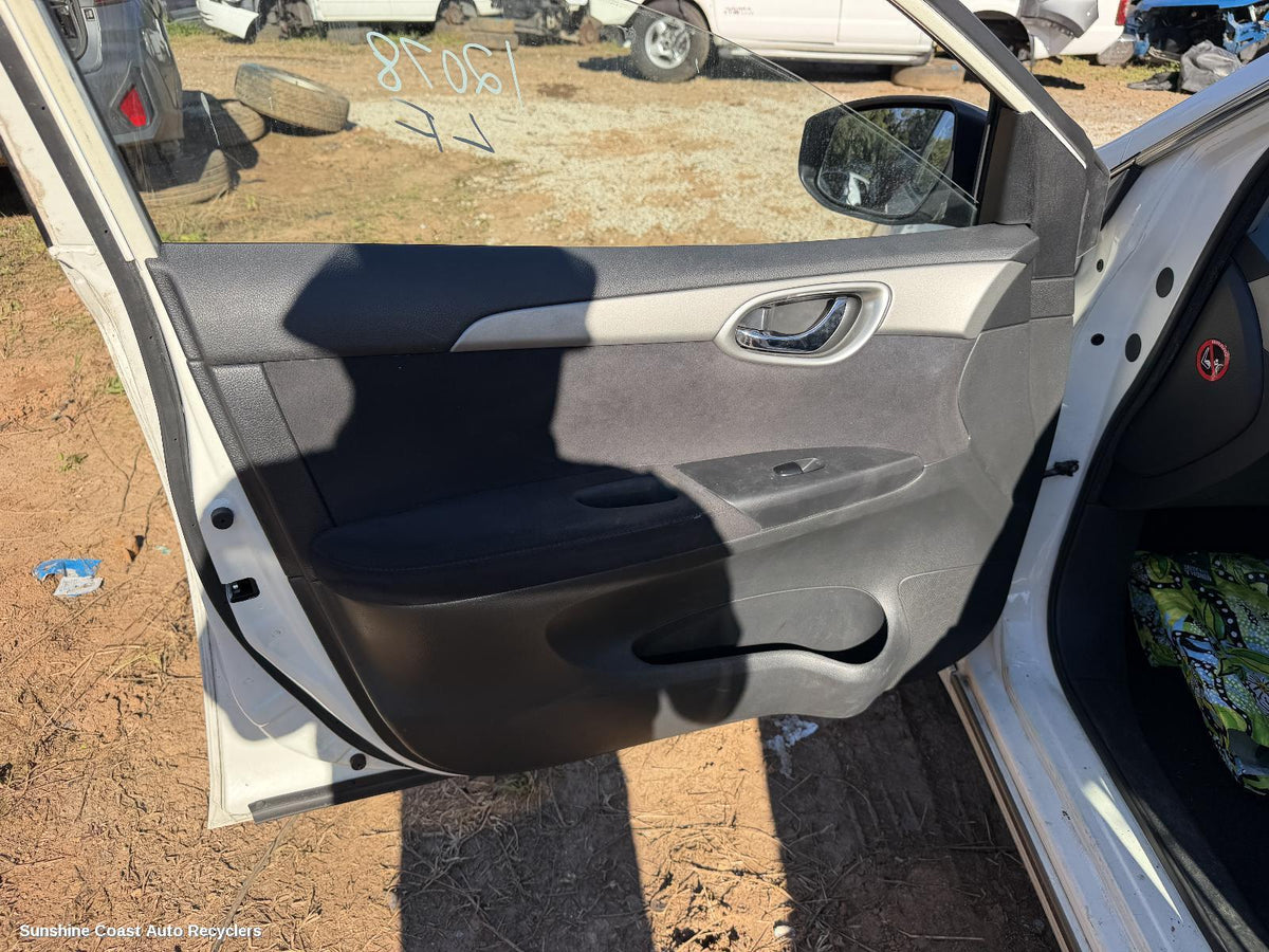 2012-2017 Nissan Pulsar Door Handle