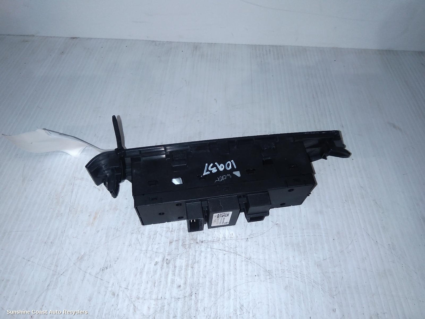 2021 Ldv D90 Pwr Dr Wind Switch