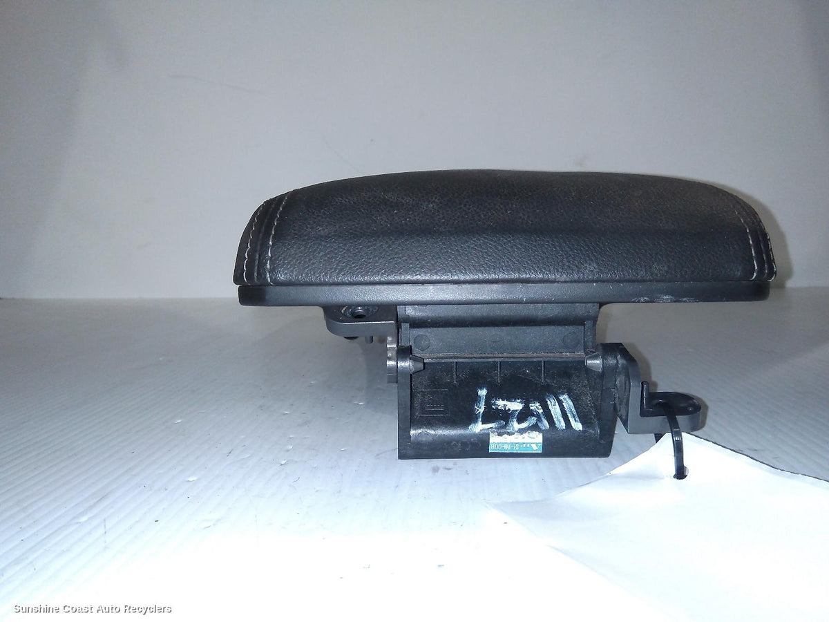 2016-2020 Holden Trailblazer Console