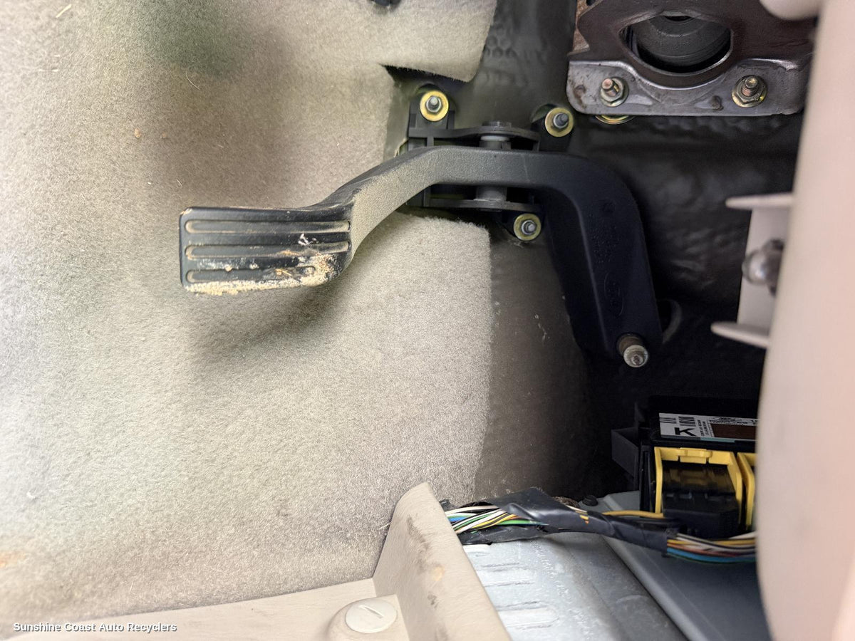 2001-2005 Ford Focus Pedal Assembly