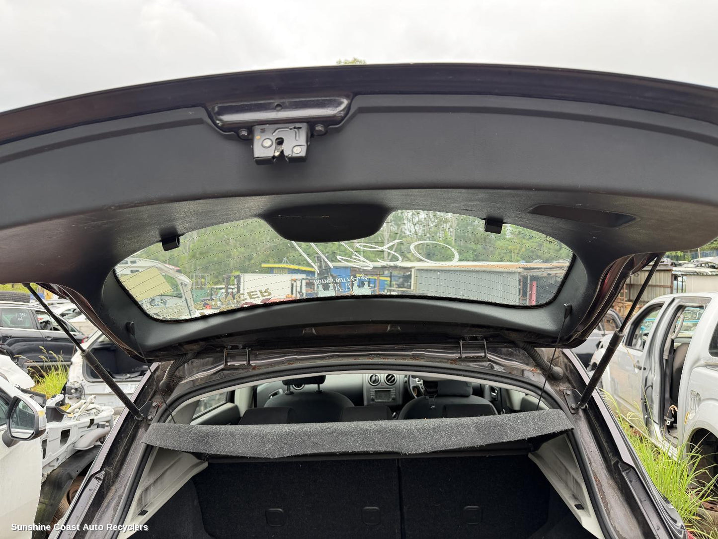 2007-2014 Nissan Dualis Parcel Shelf Cargo Blind