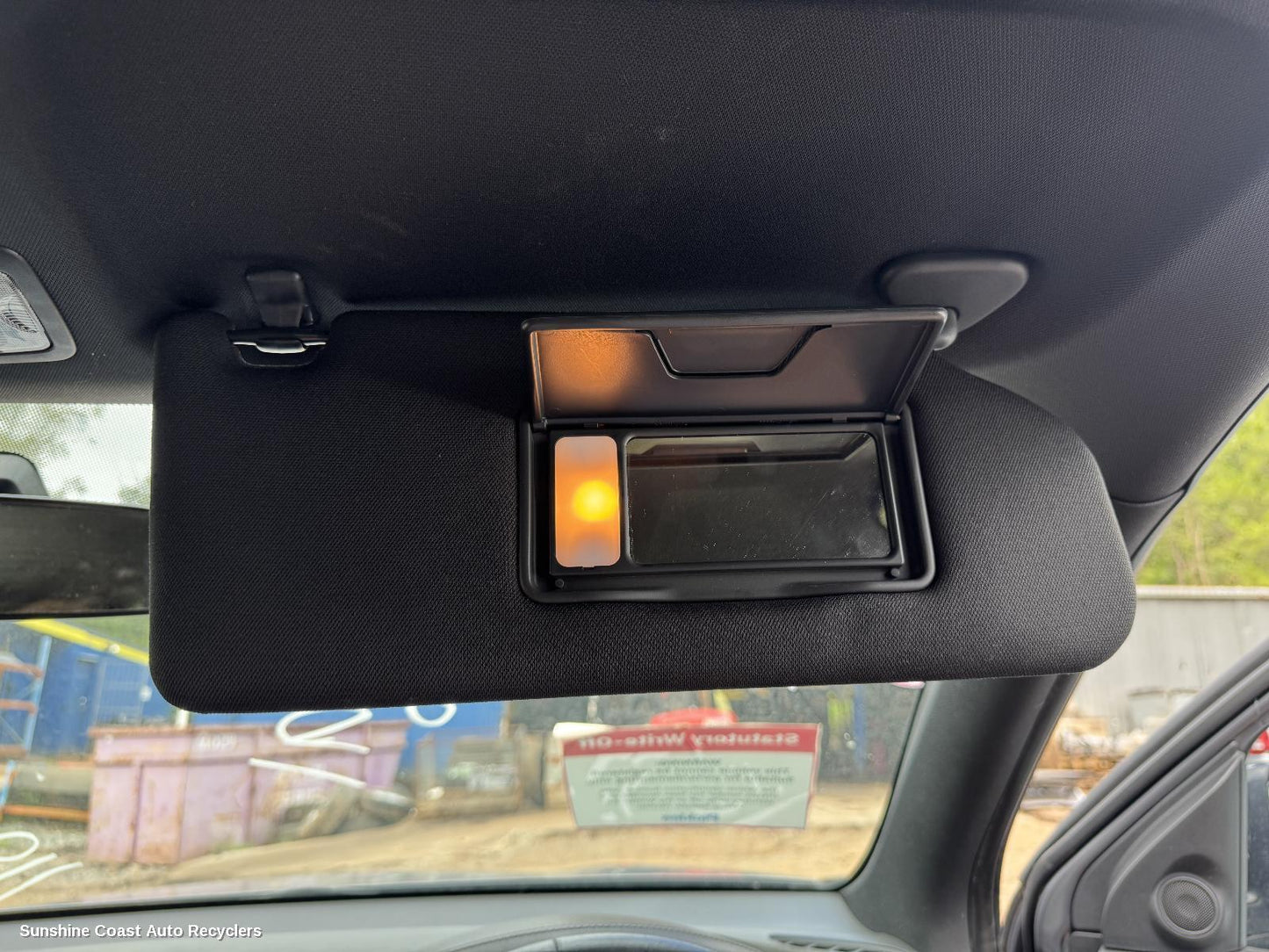 2018 Mitsubishi Outlander Sunvisor