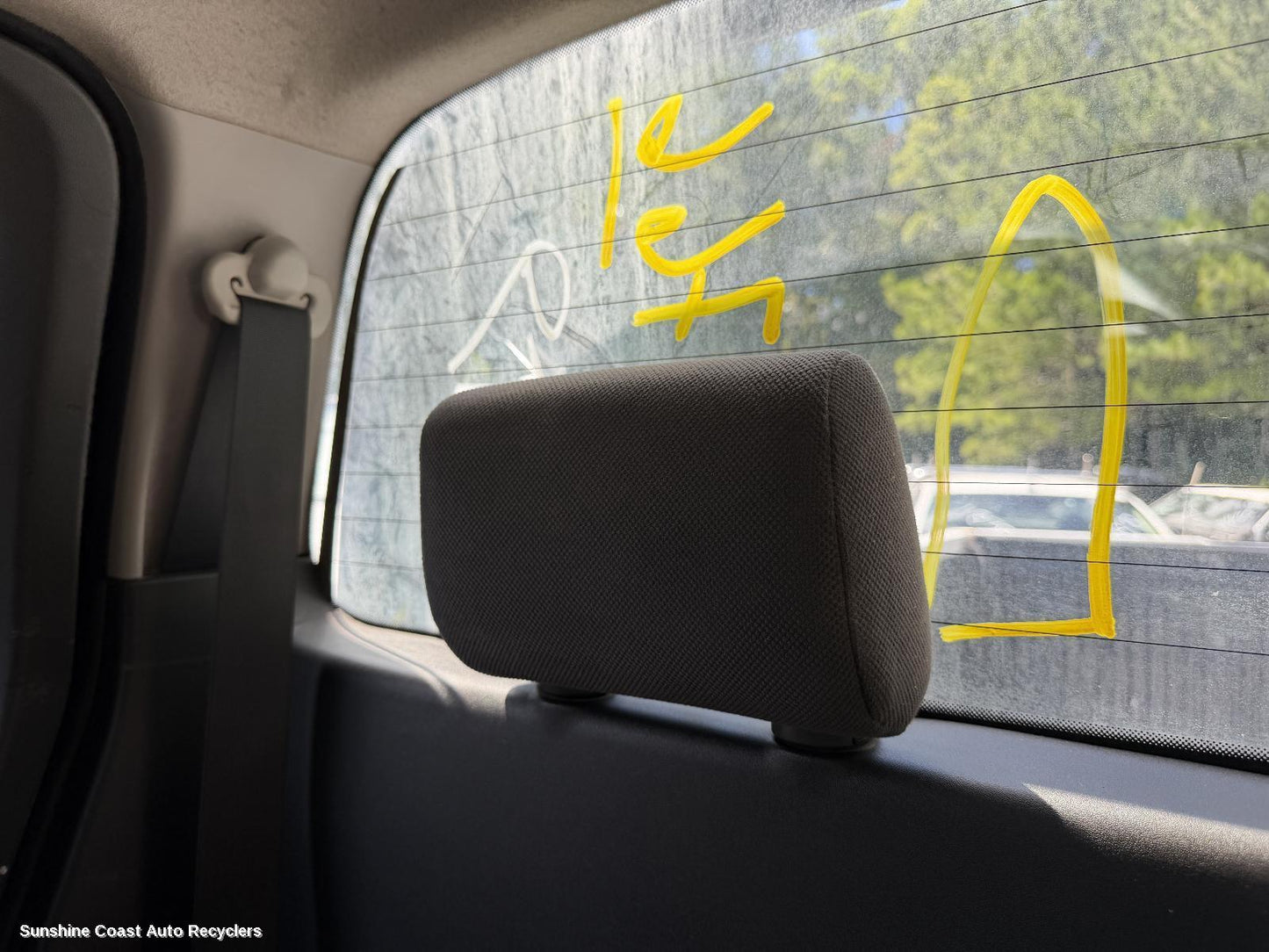 2005-2015 Nissan Navara Headrest