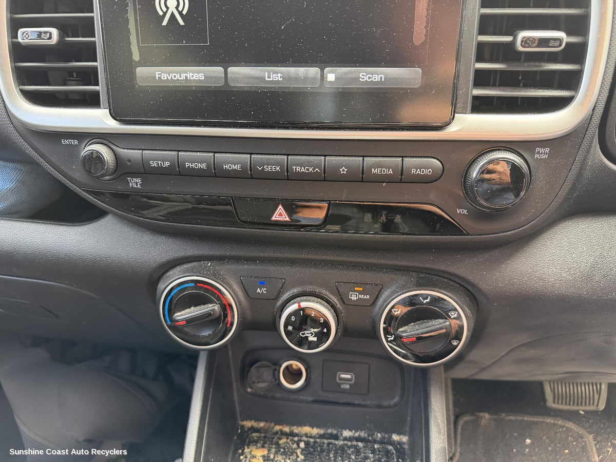 2019-2025 Hyundai Venue Heater Ac Controls