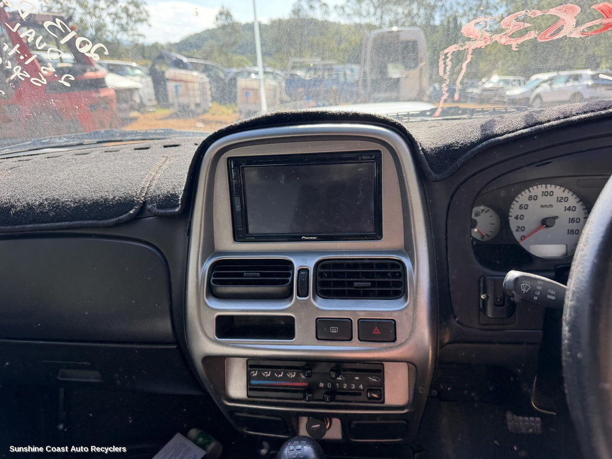 2001-2015 Nissan Navara Misc