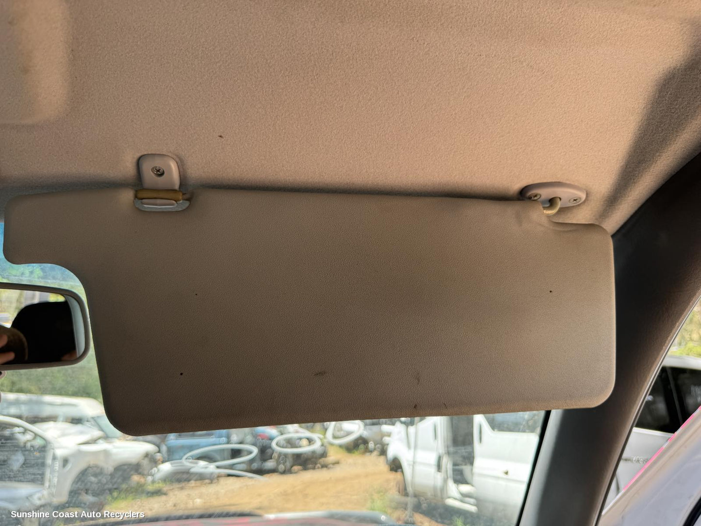 2009 Mazda Bt50 Sunvisor
