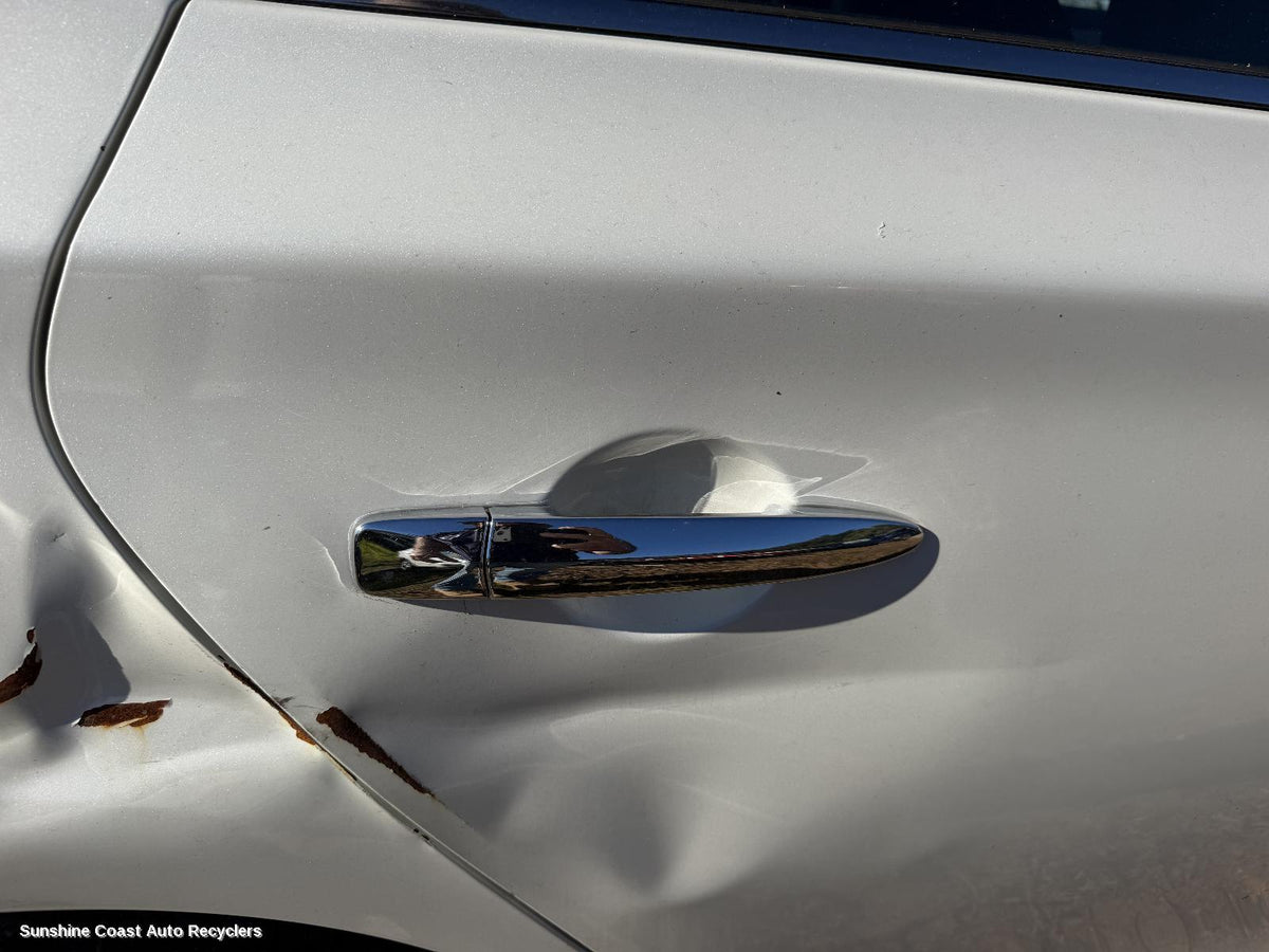 2012-2017 Nissan Pulsar Door Handle
