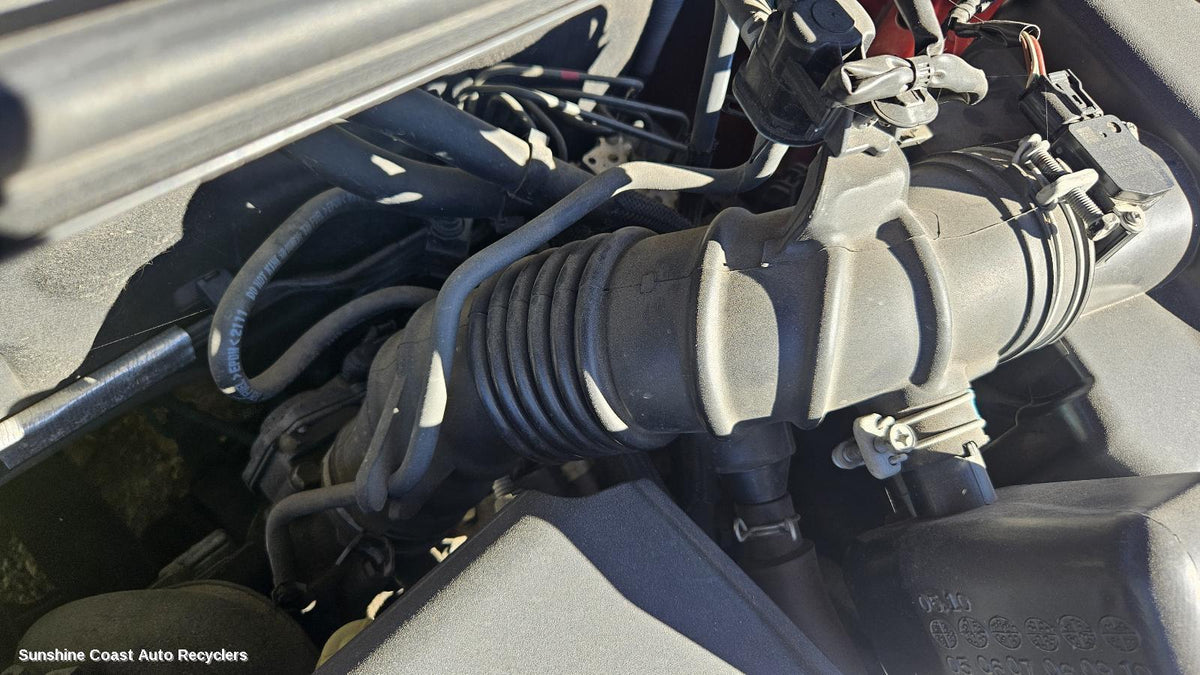 2005-2012 Toyota Rav4 Air Cleaner Duct Hos