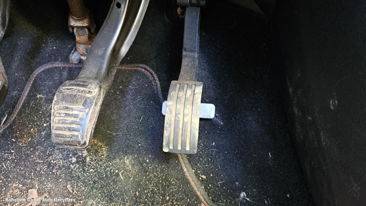 2004-2008 Ford Fiesta Pedal Assembly