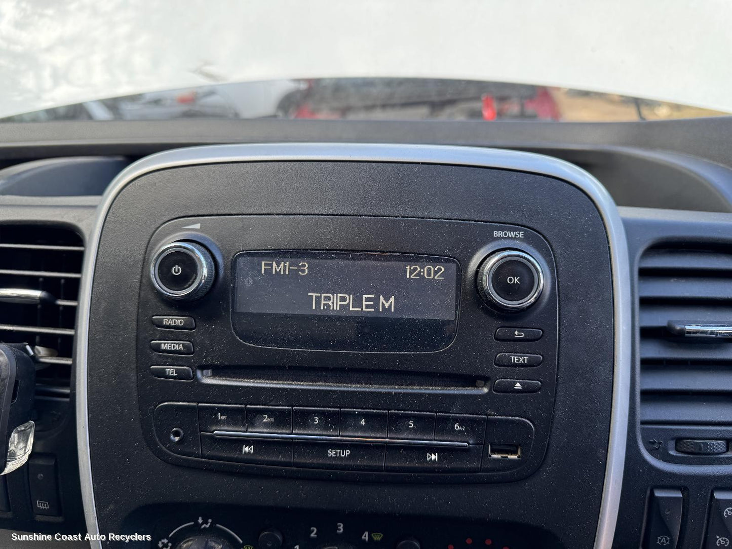 2016 Renault Trafic Radio Cd Dvd Sat Tv