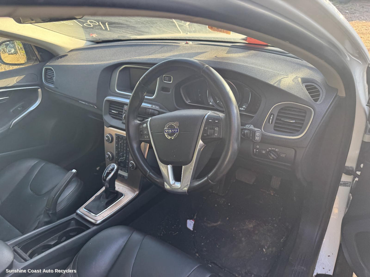 2013-2019 Volvo S40 Misc