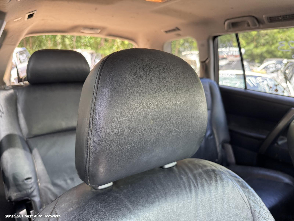 2007-2014 Toyota Kluger Headrest