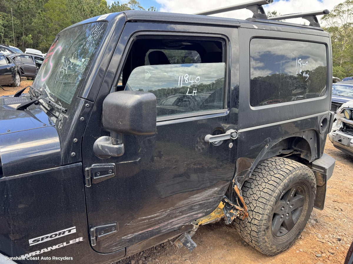 2010-2018 Jeep Wrangler Left Front Door
