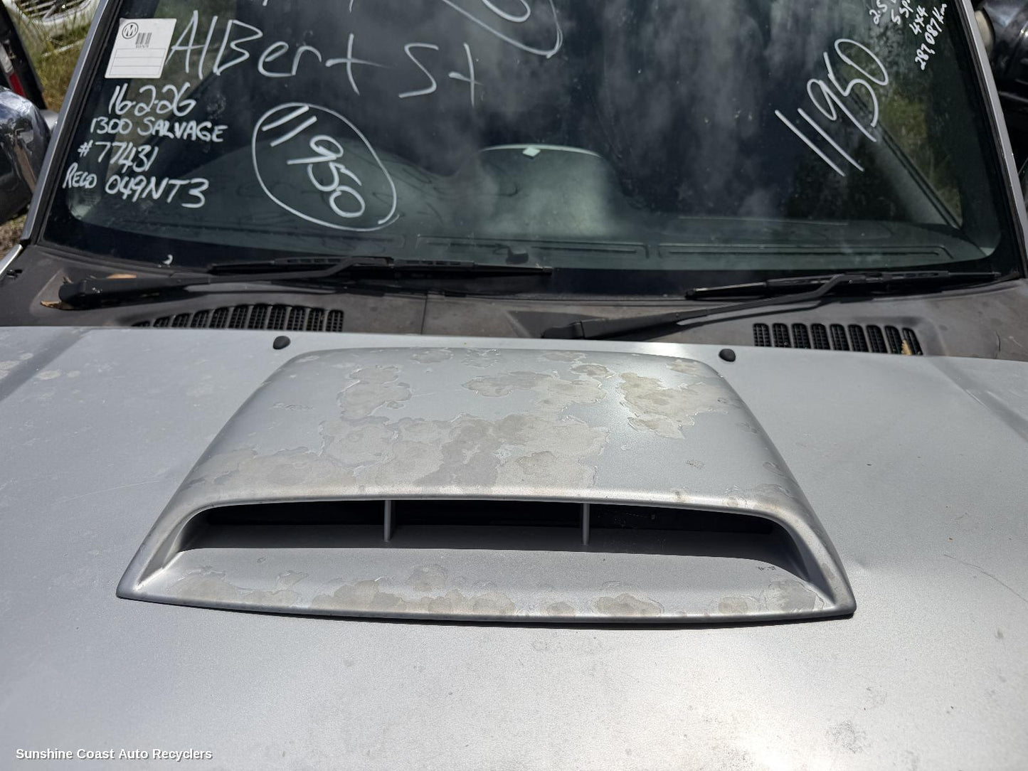 2005-2015 Nissan Navara Bonnet Scoop