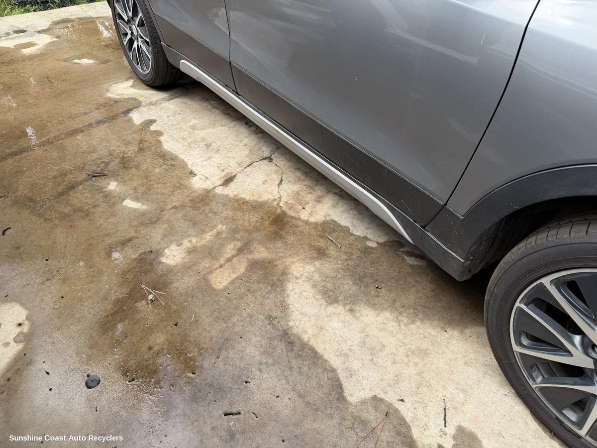 2013-2022 Suzuki S-cross Side Step Skirt