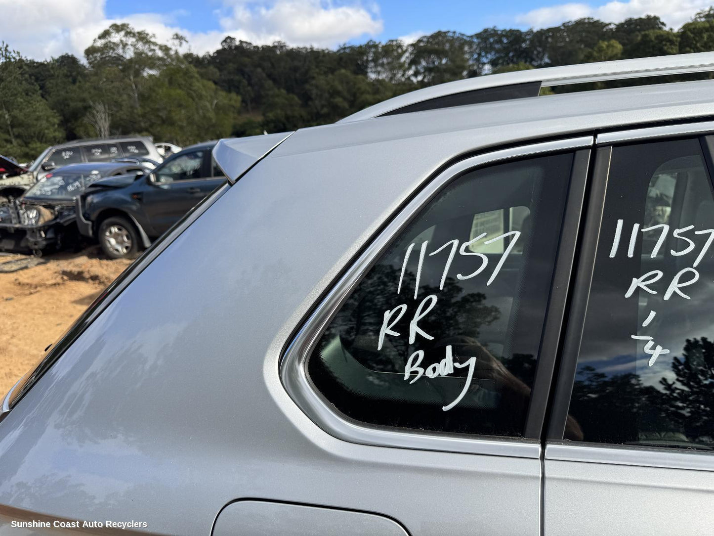 2022 Volkswagen Tiguan Right Rear Side Glass