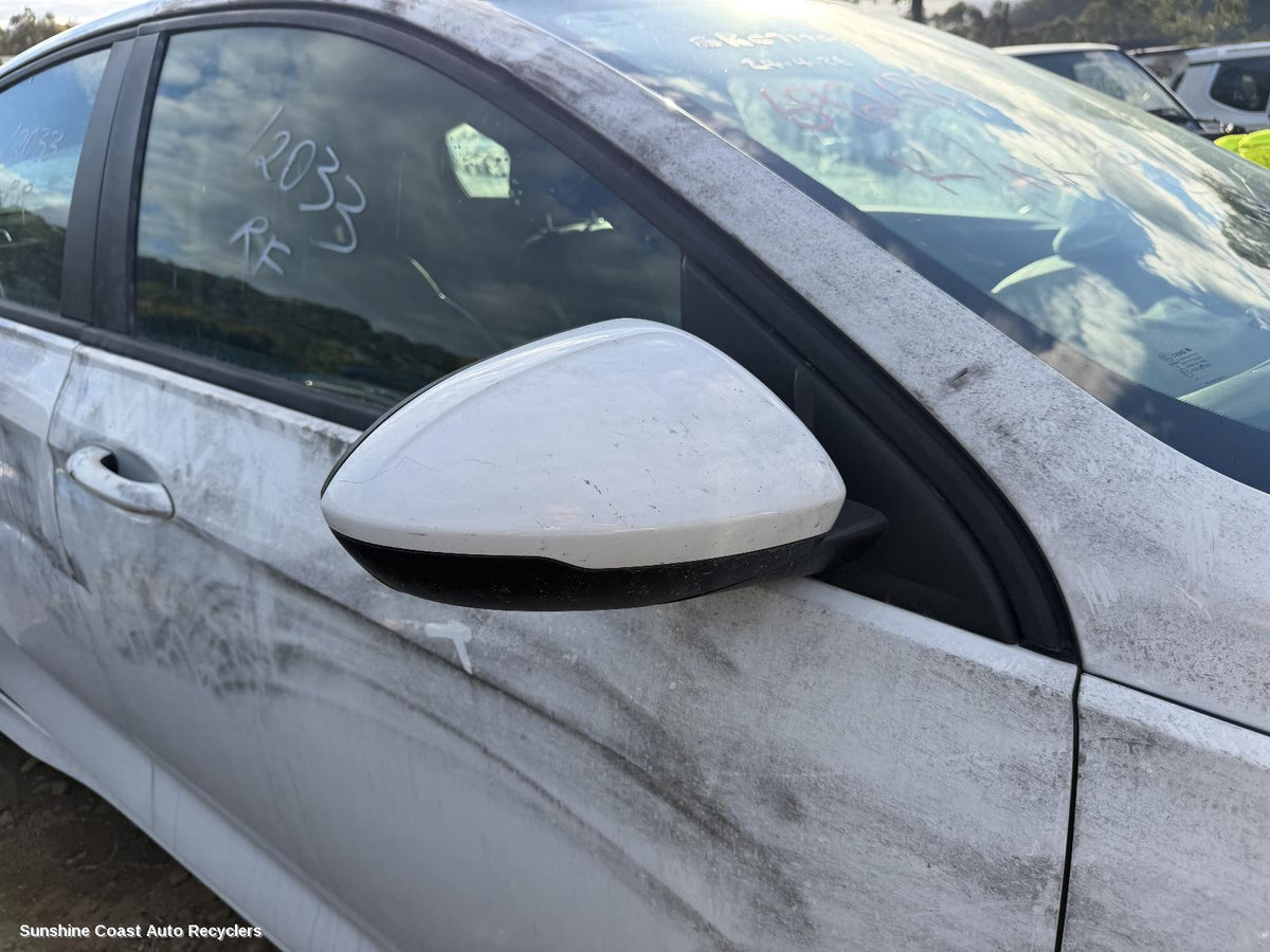 2017-2020 Holden Commodore Right Door Mirror