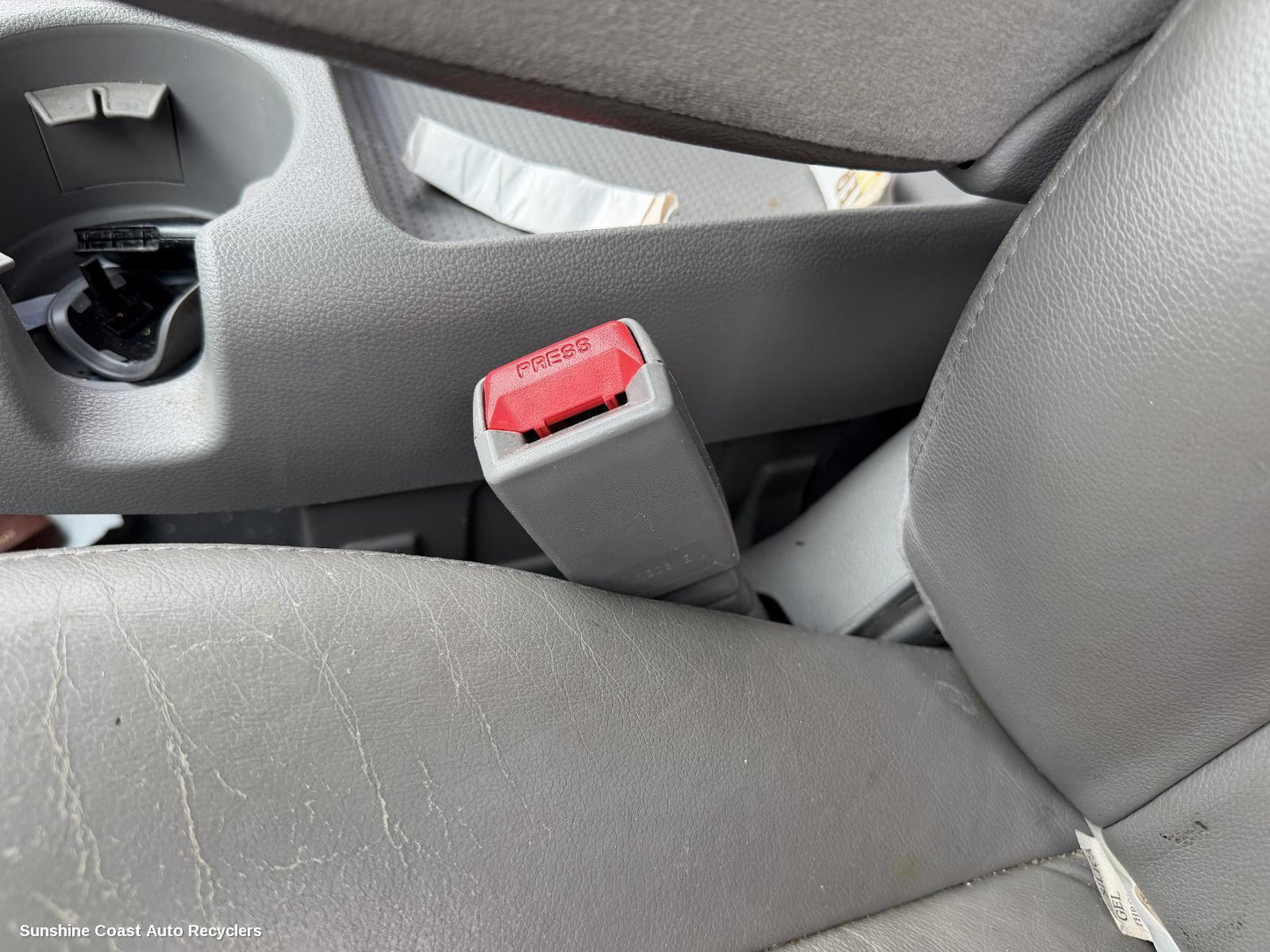 2005-2014 Kia Carnival/grand Carnival Seatbelt Stalk