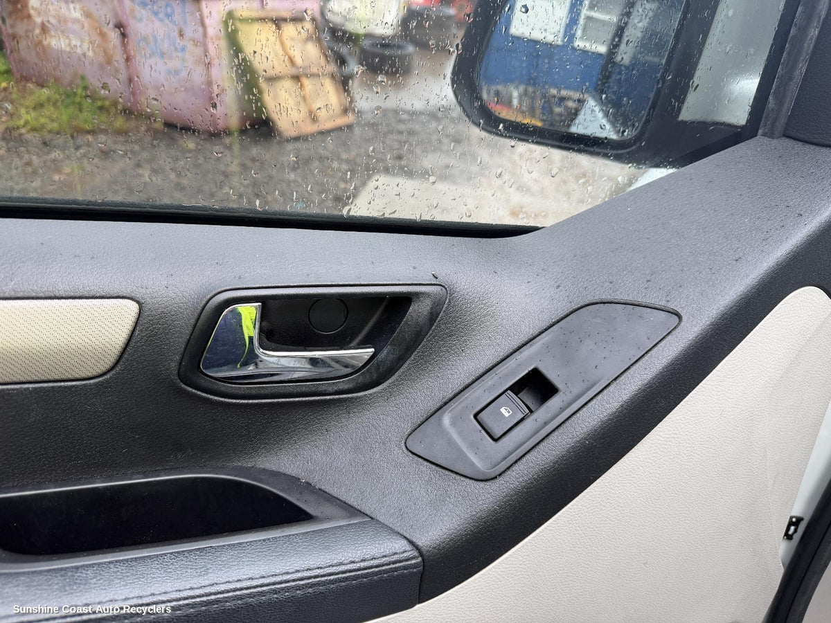 2015-2025 Ldv G10 Pwr Dr Wind Switch